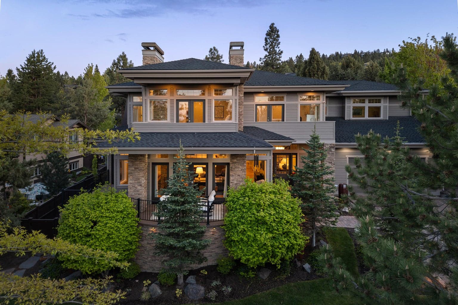 925 Yosemite, Bend, OR, 97703 property photo