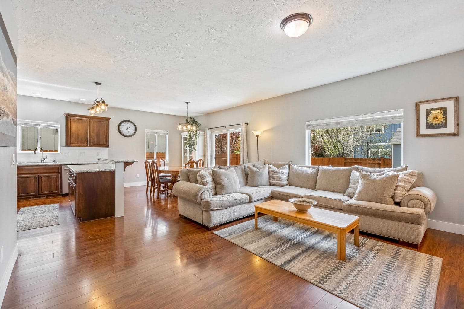 Photo of 653 Providence 2 of 41
