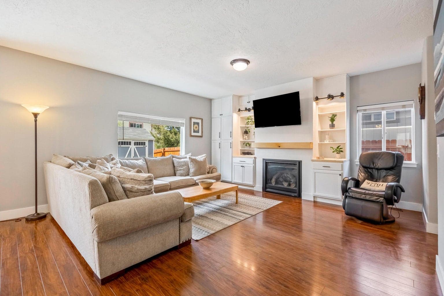 Photo of 653 Providence 4 of 41