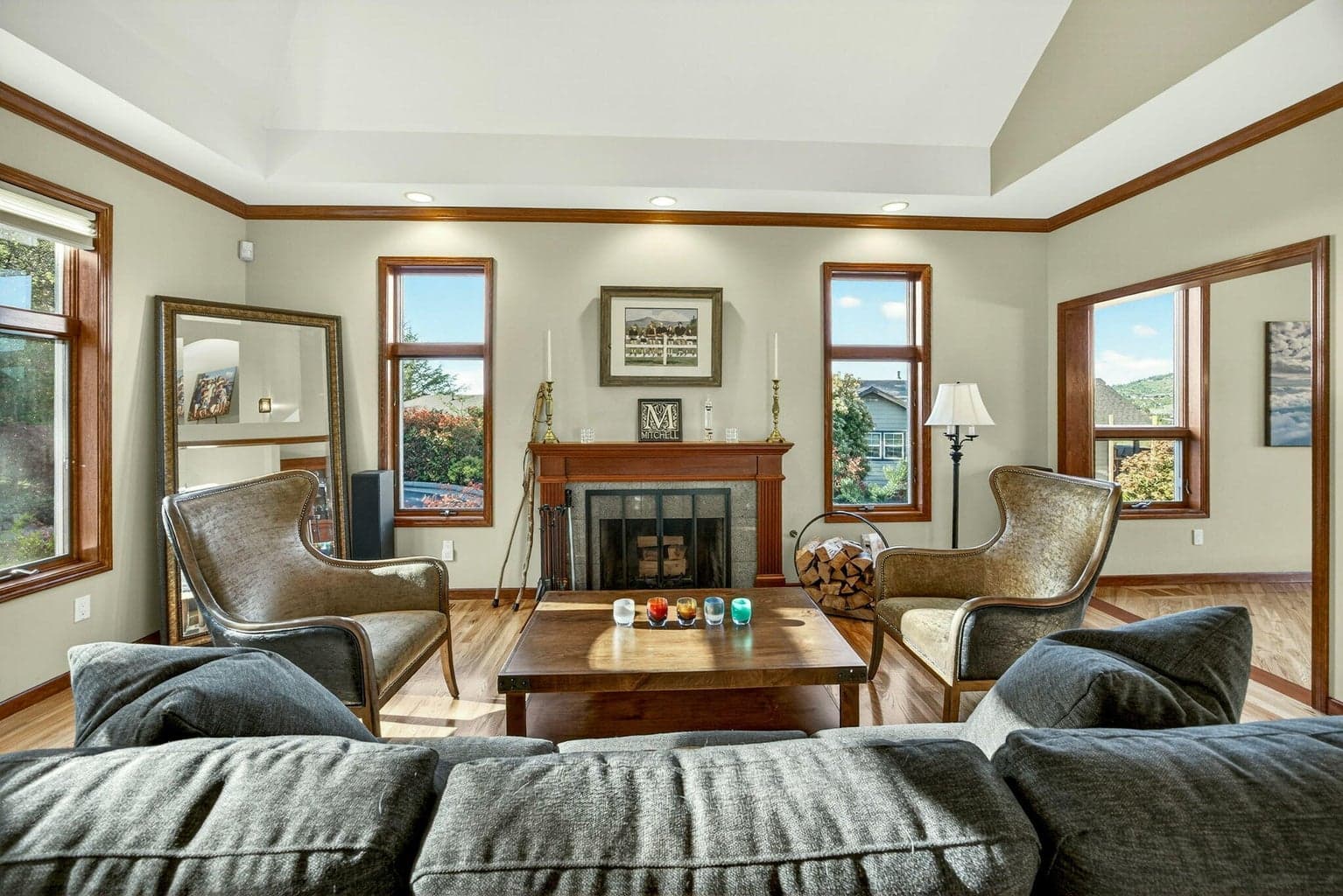 Photo of 2583 Oak View Circle 6 of 90
