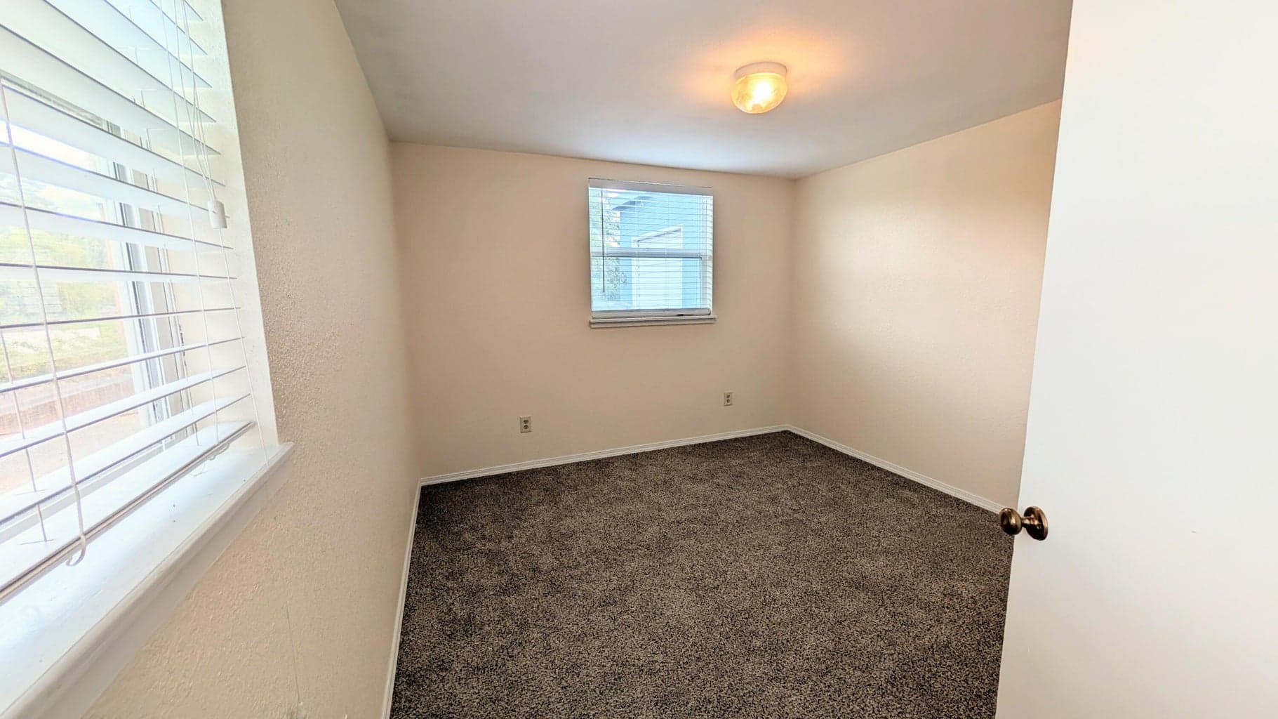 Photo of 4310 Highland 3 of 29