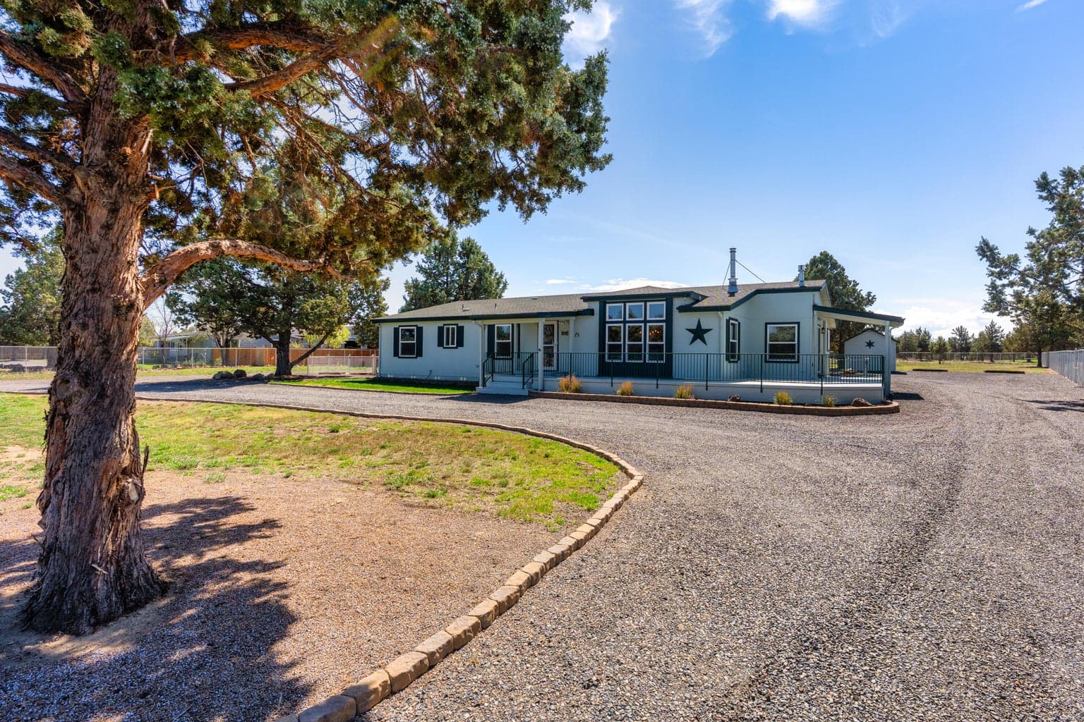 14204 Peninsula