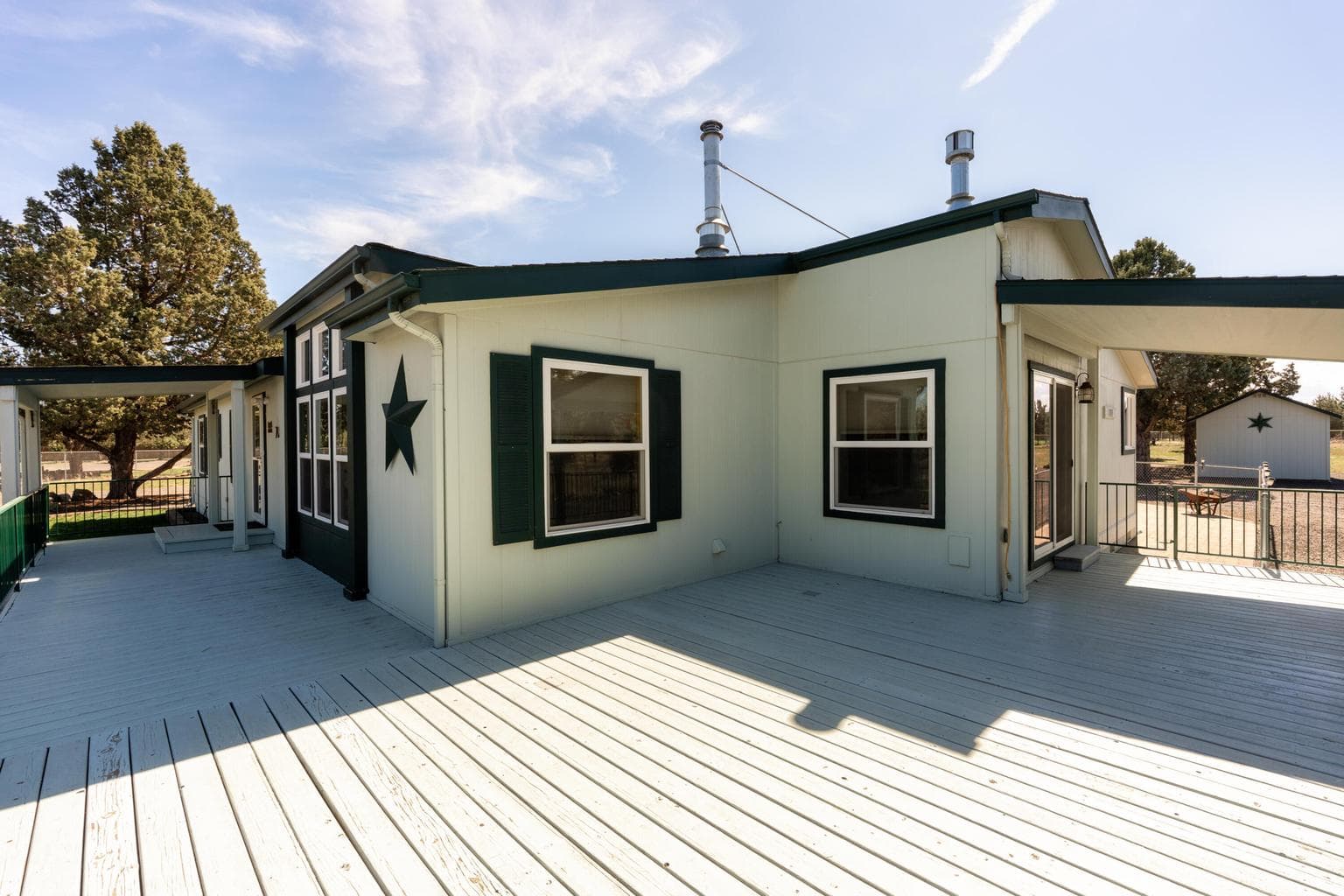 Photo of 14204 Peninsula Drive 4 of 69