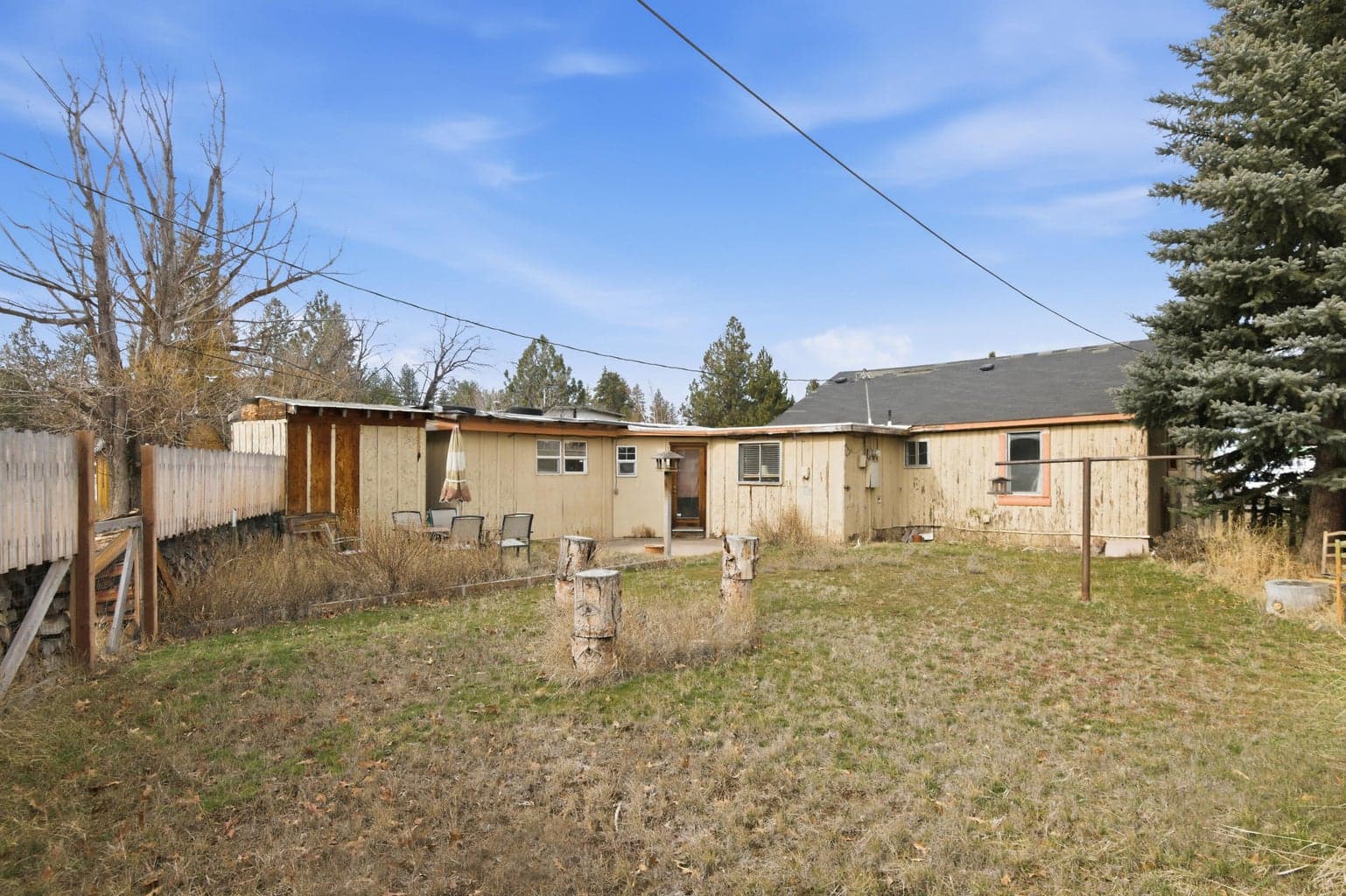 Photo of 243 W Adams Avenue 12 of 19