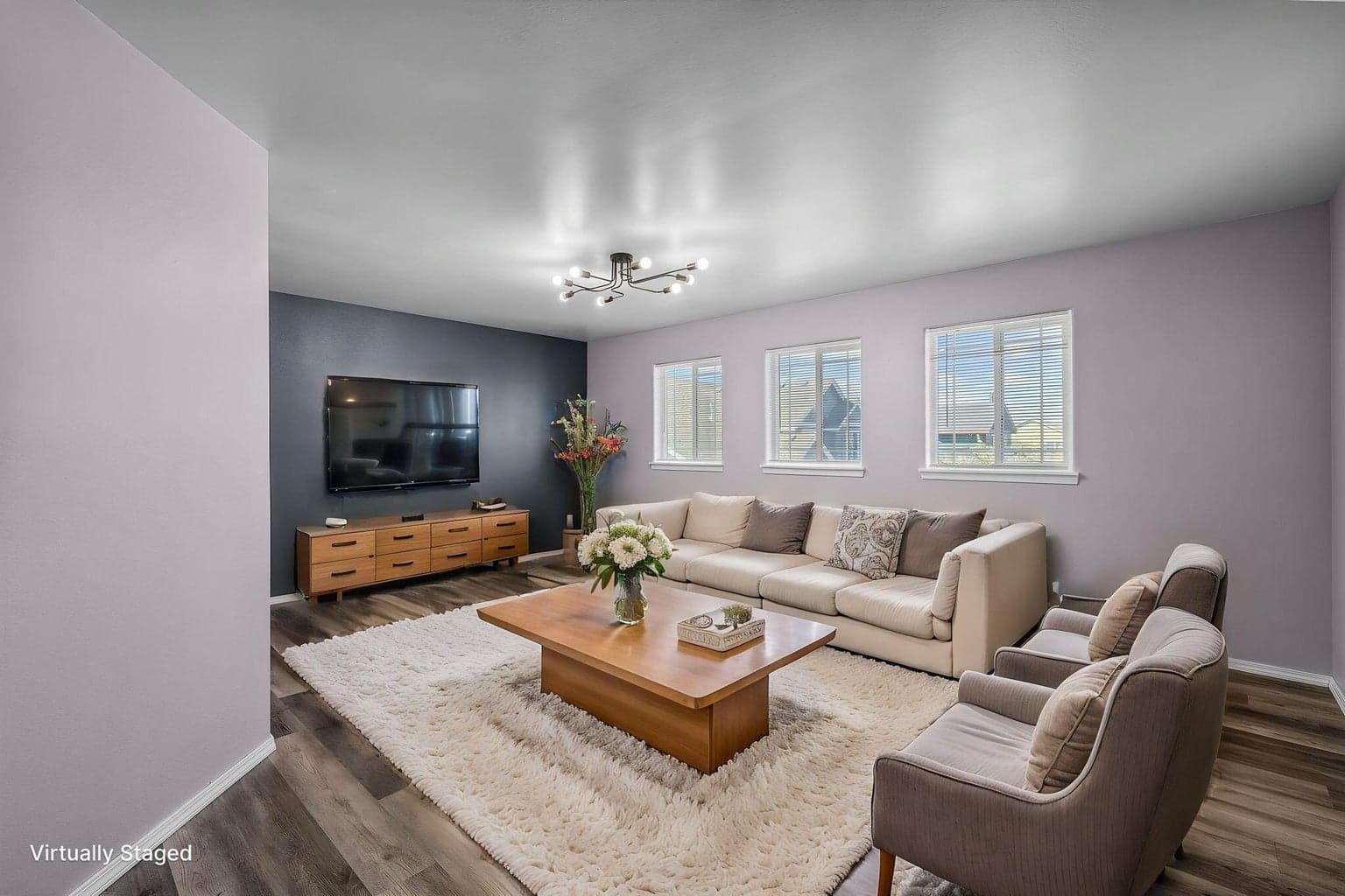 Bonus room - virtually staged