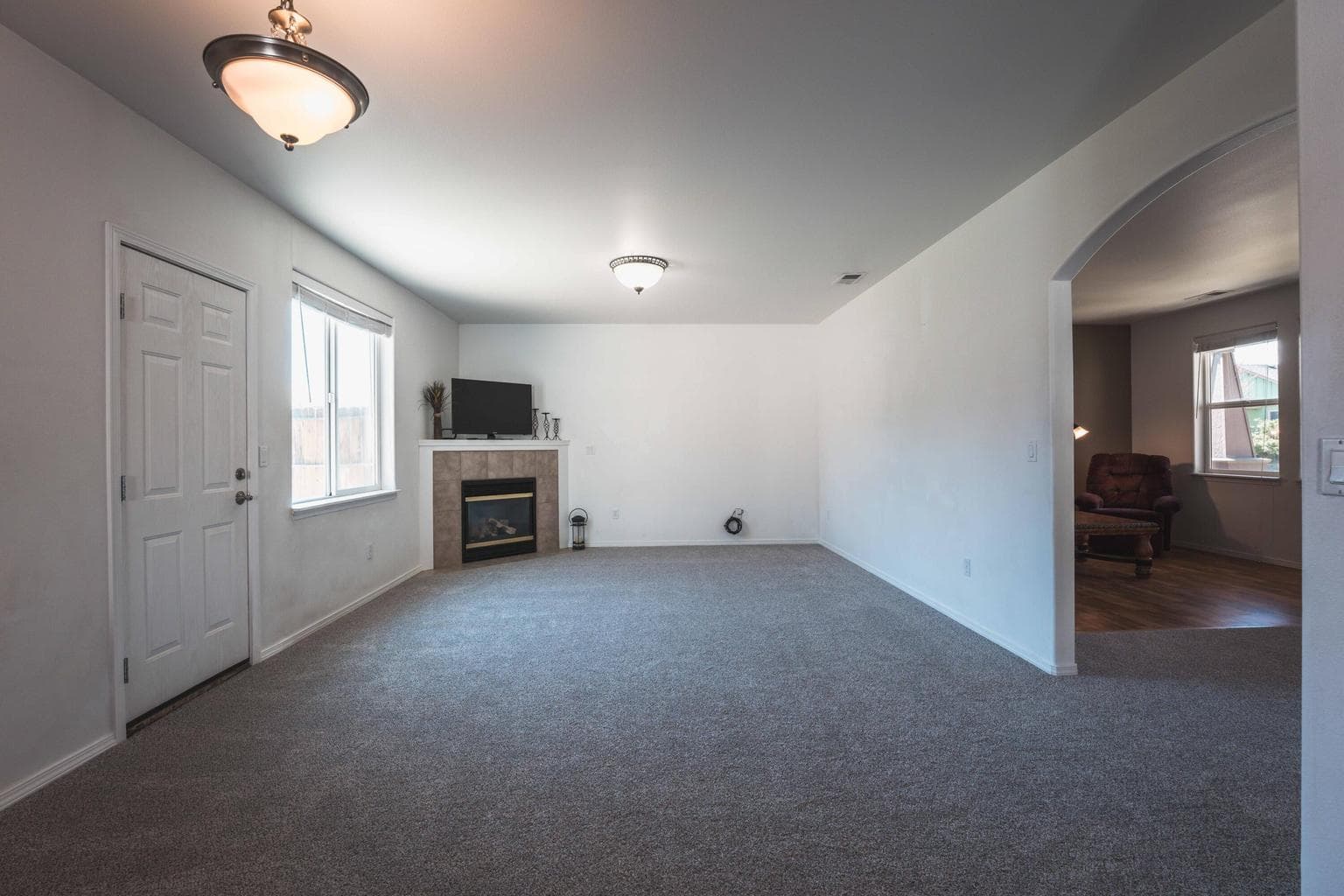 Photo of 1390 3rd 4 of 54