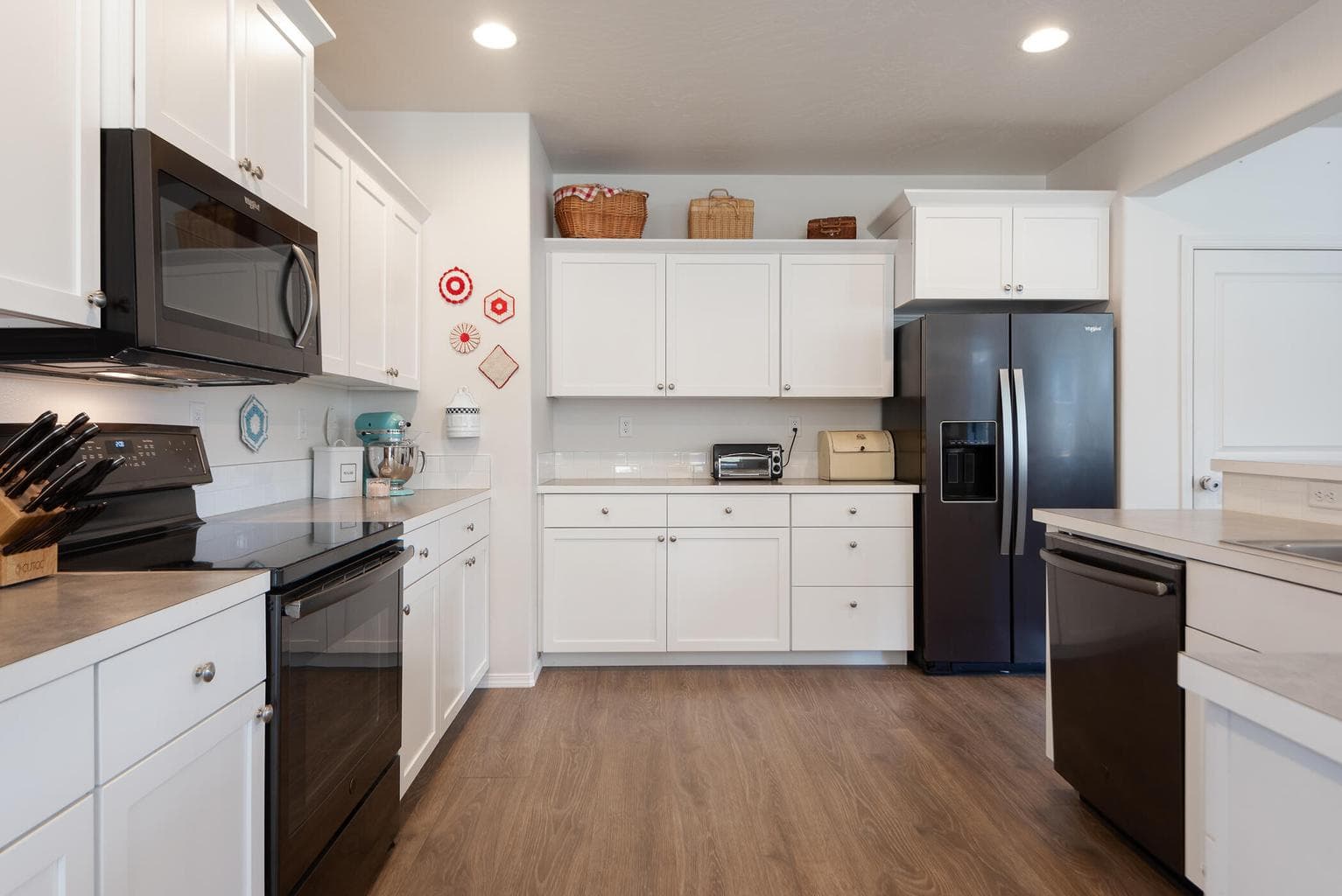 Photo of 2955 NE Quiet Canyon Drive 8 of 30