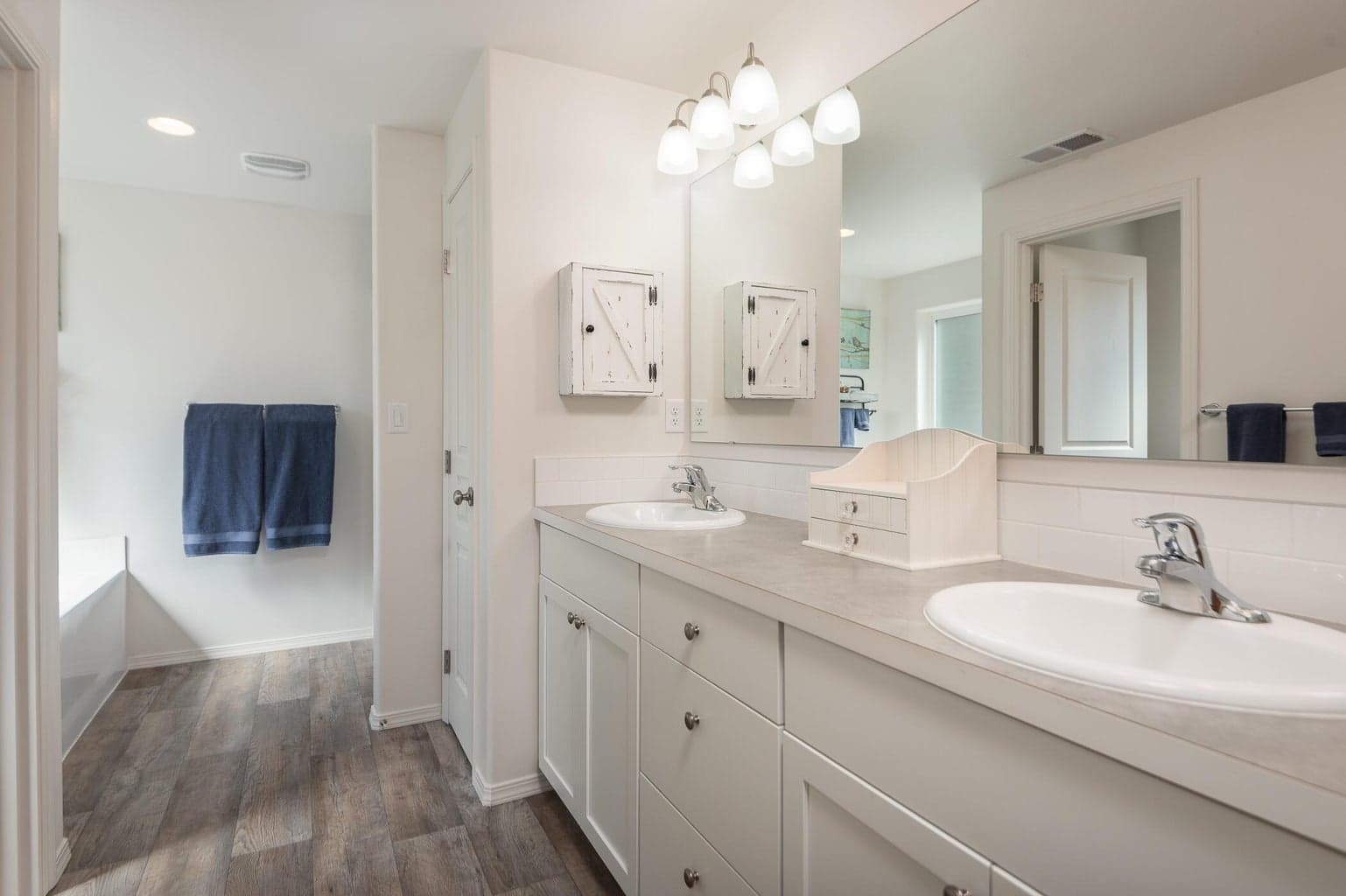 Photo of 2955 NE Quiet Canyon Drive 16 of 30