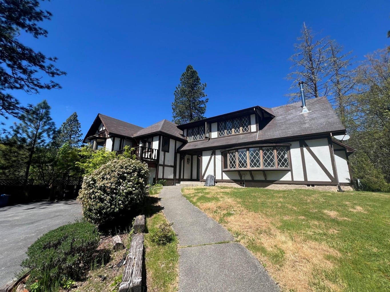 Photo of 4196 Evans Creek 2 of 39