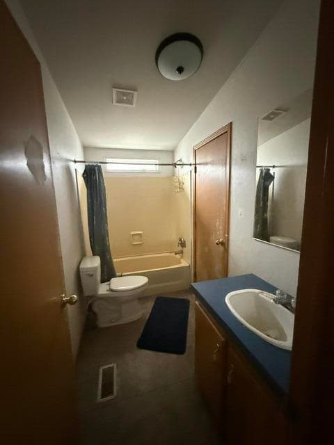 Photo of 399 SE Idlewood Street 10 of 18