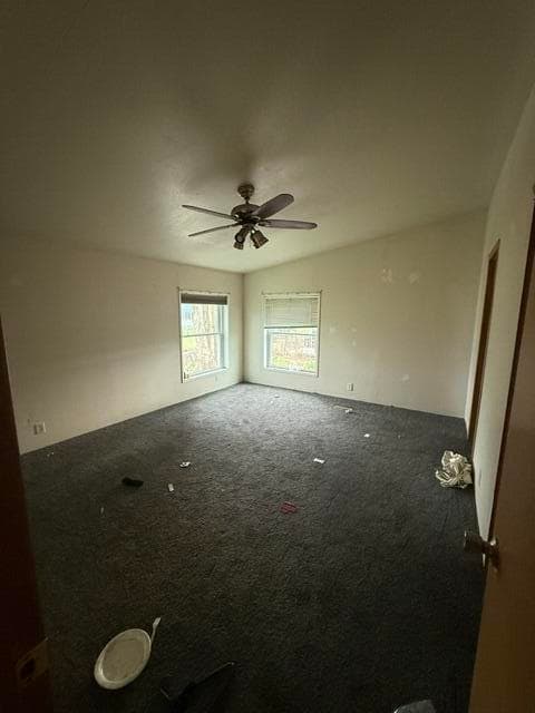 Photo of 399 SE Idlewood Street 8 of 18