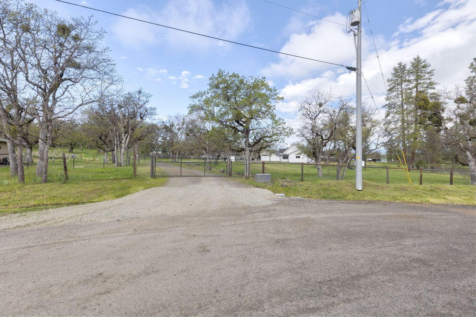 Photo of 683 Rockwood 5 of 71