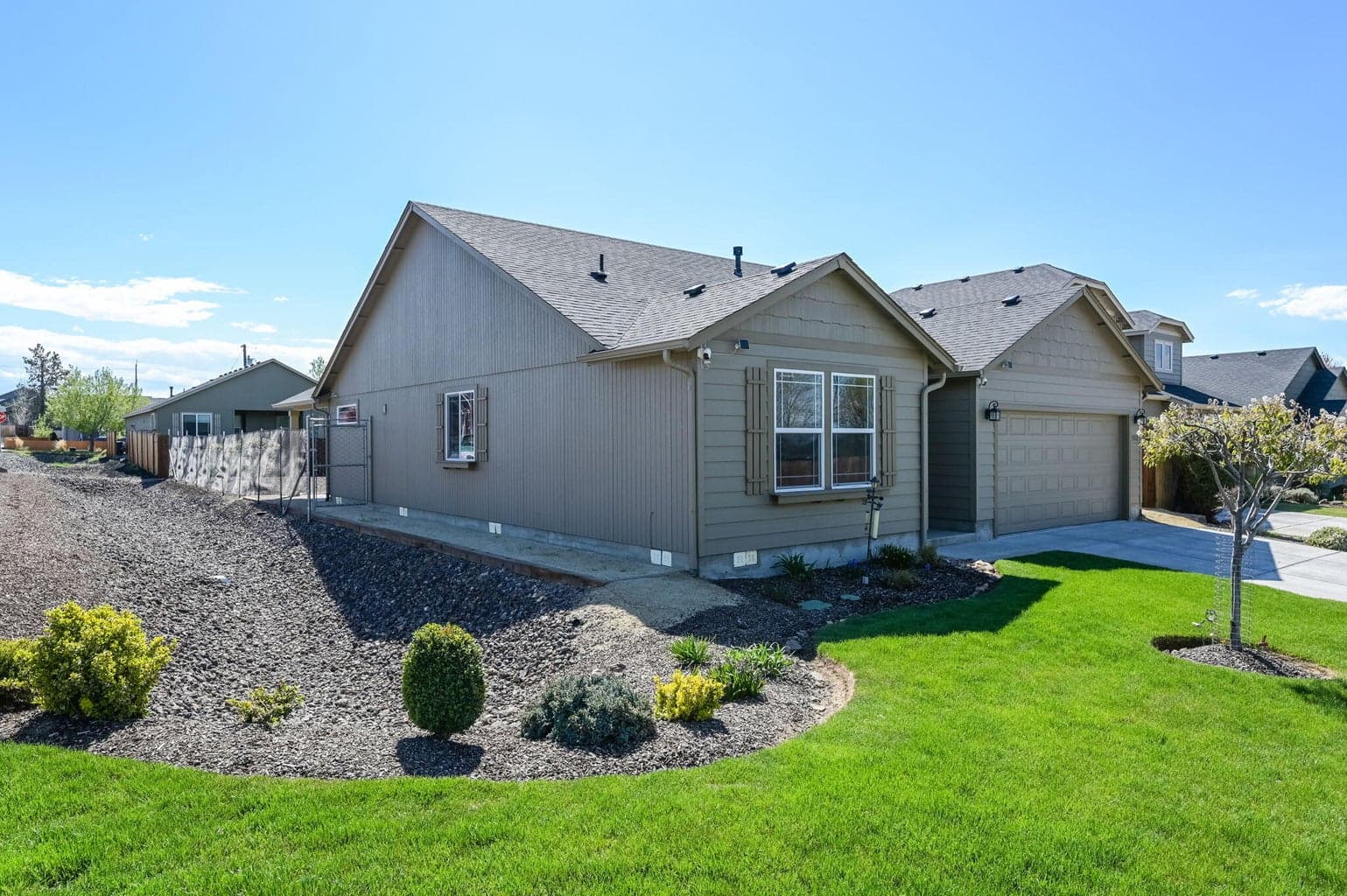 Photo of 3312 Dogwood 2 of 9