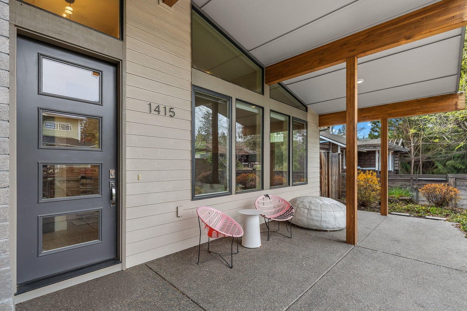 Photo of 1415 Elgin Avenue 4 of 22