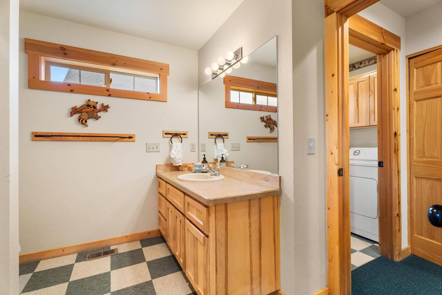 Photo of 8588 Red Wing Lane 19 of 56