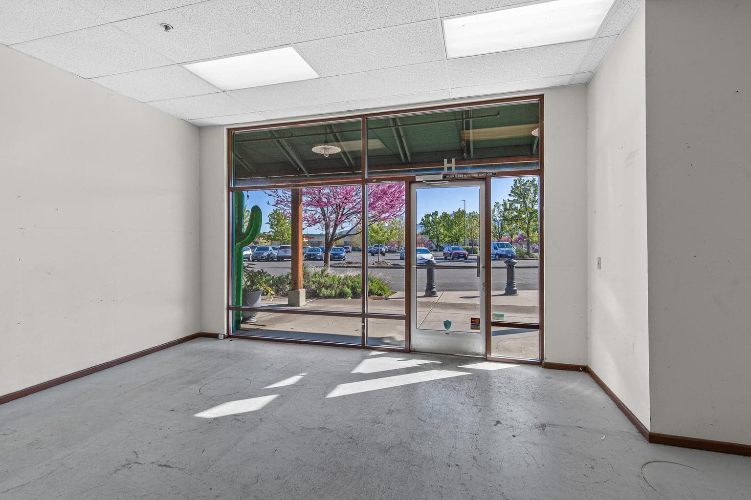 Photo of 1310 Center 4 of 15