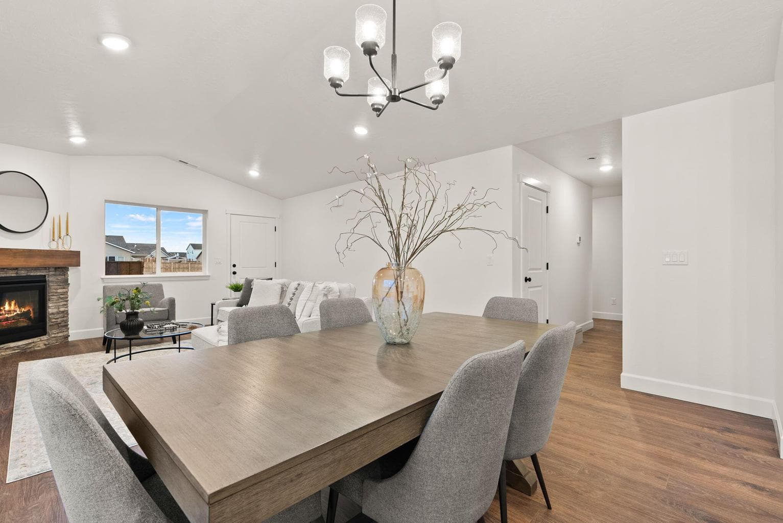 Photo of 407 NW Monte Vista Avenue 13 of 24