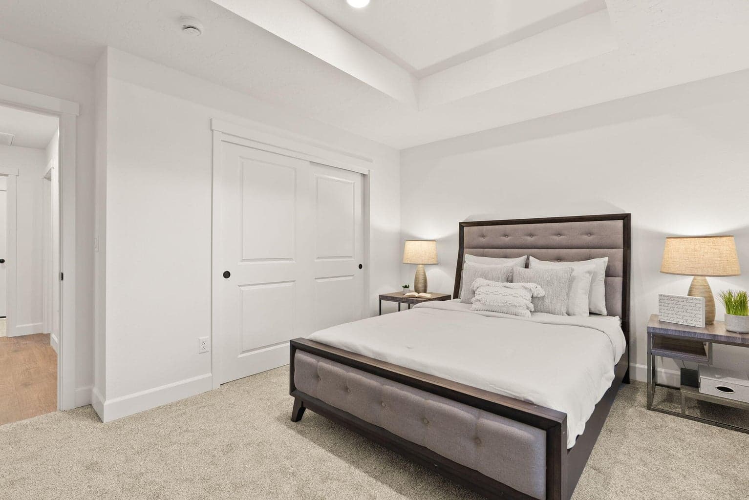 Photo of 407 NW Monte Vista Avenue 16 of 24