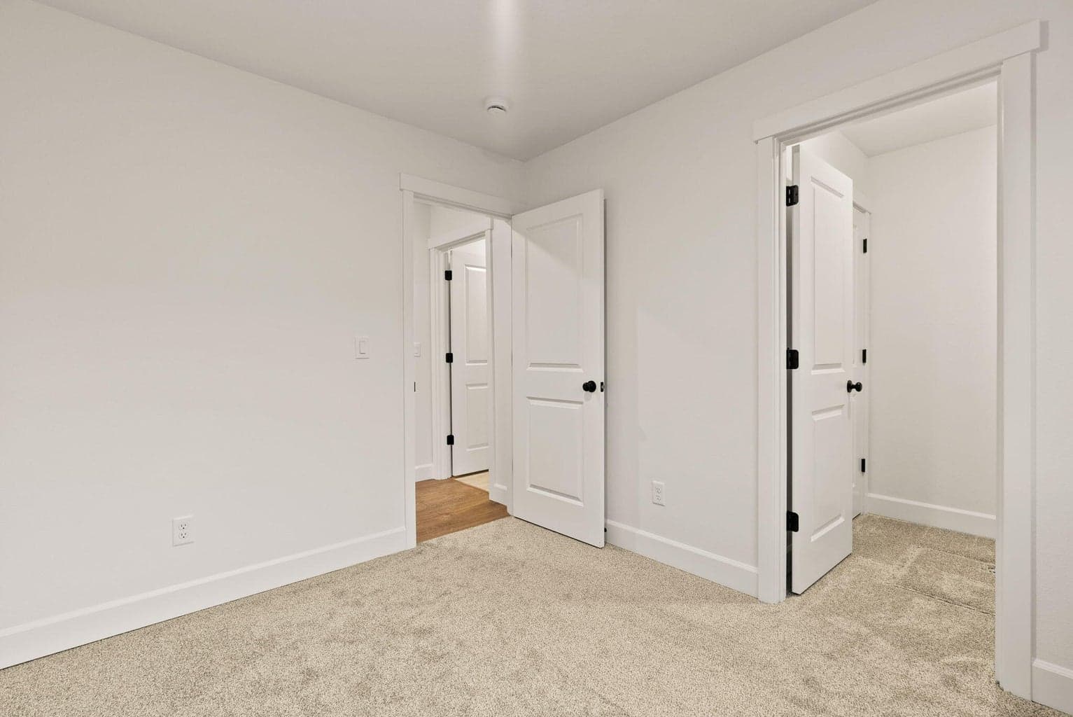 Photo of 407 NW Monte Vista Avenue 22 of 24