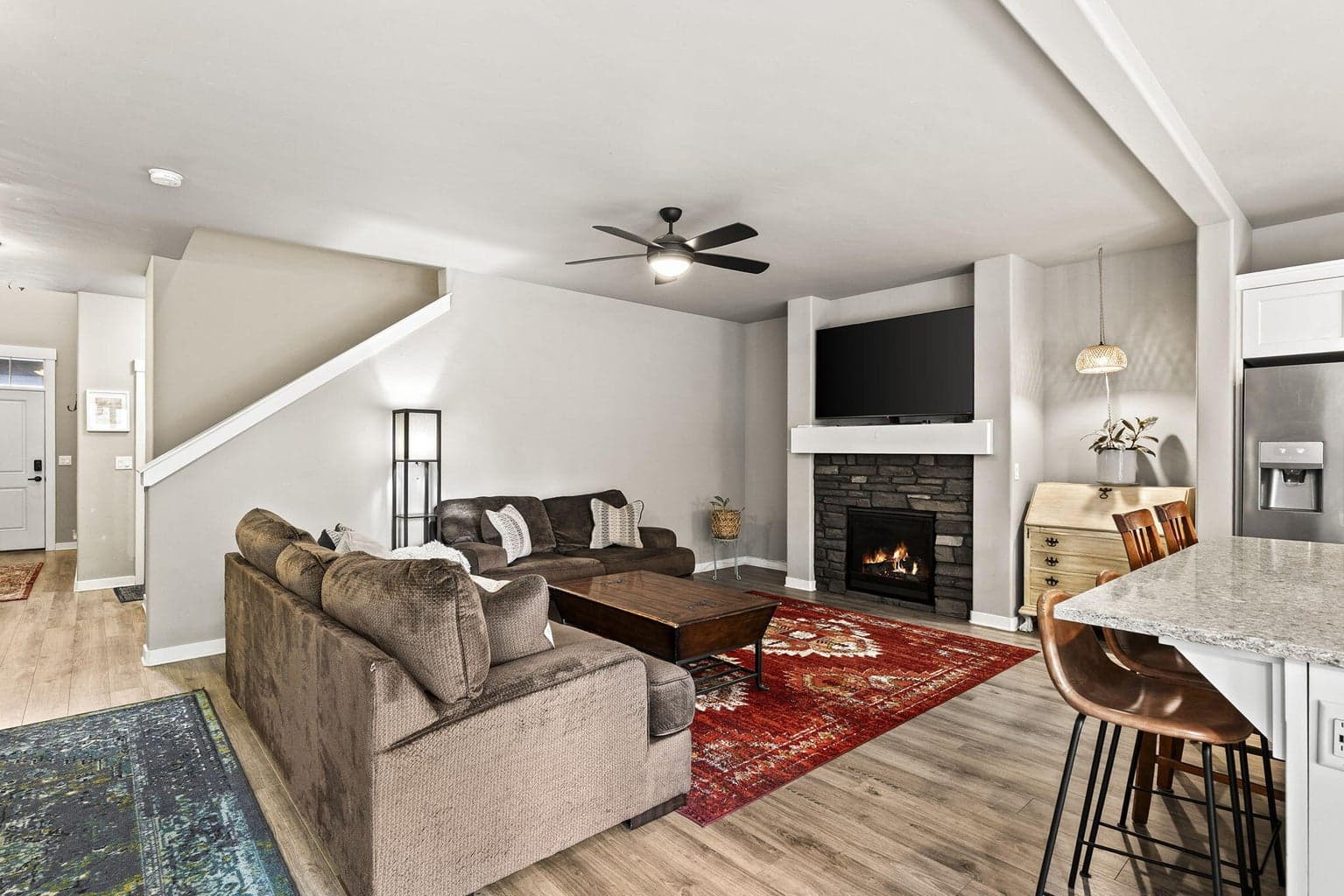 Photo of 60439 Hedgewood 6 of 40