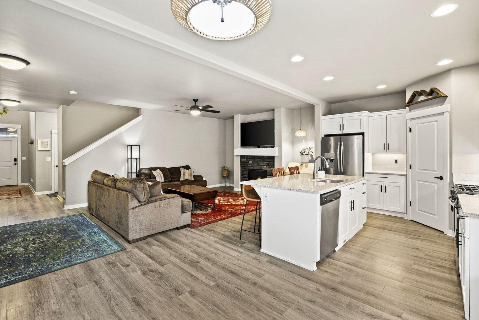 Photo of 60439 Hedgewood Lane 14 of 40