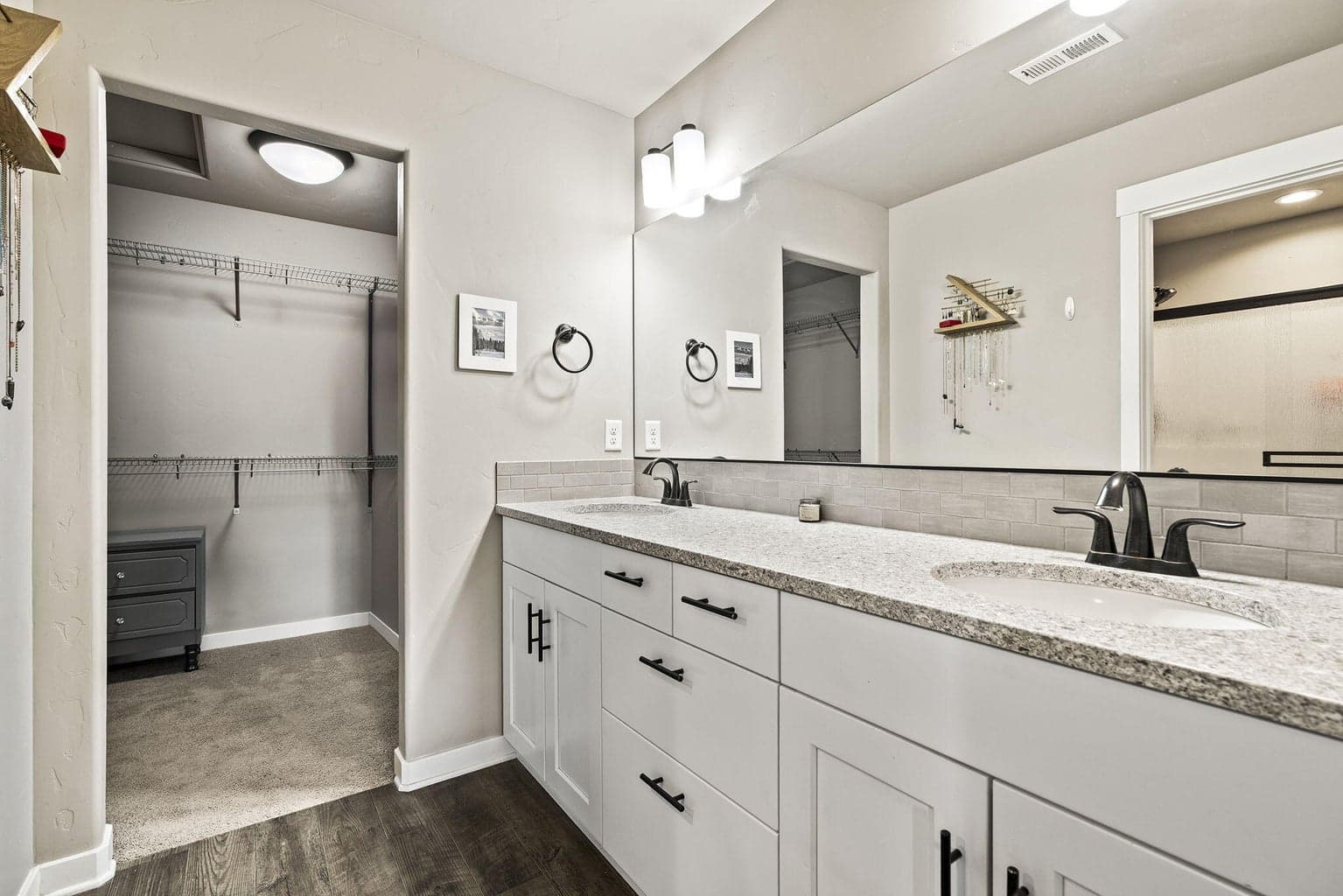 Photo of 60439 Hedgewood Lane 21 of 40