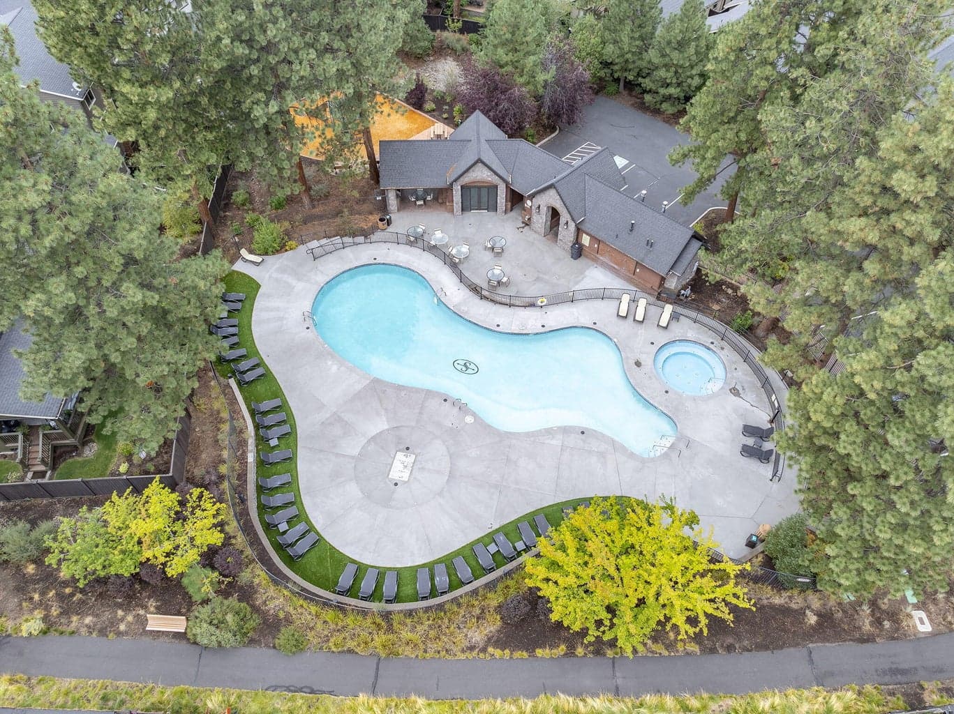 Photo of 60439 Hedgewood Lane 35 of 40