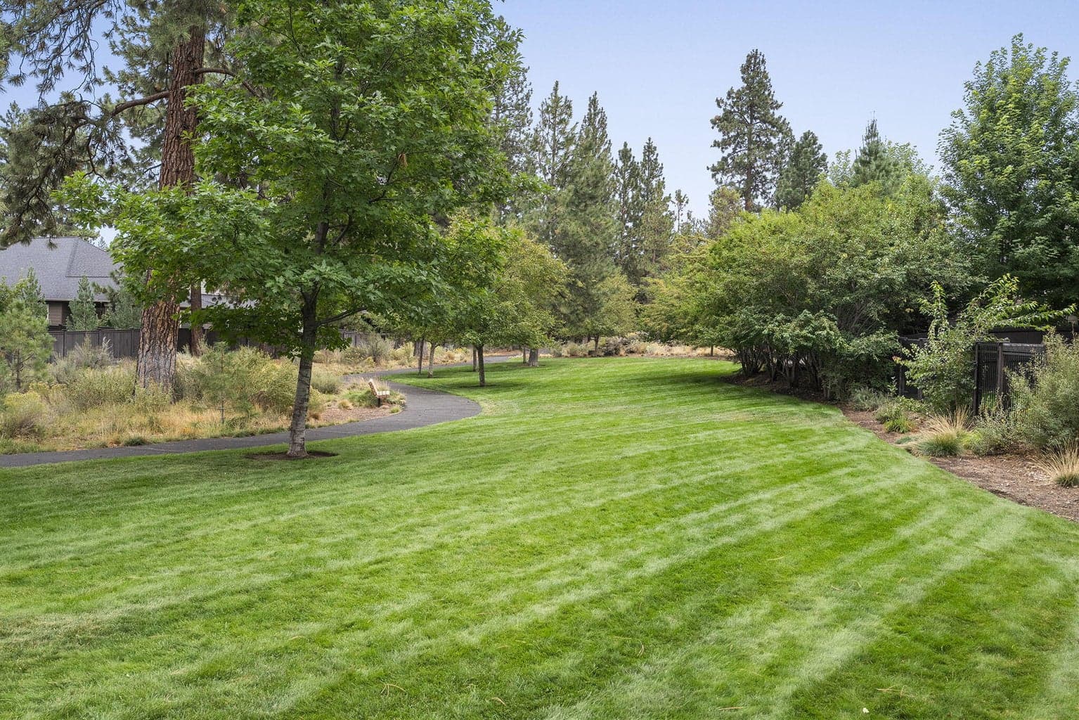 Photo of 60439 Hedgewood Lane 38 of 40