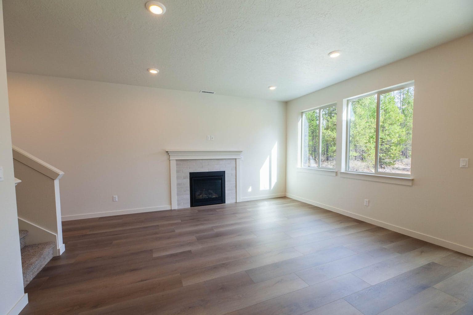 Photo of 16671 Neil Ct 6 of 15