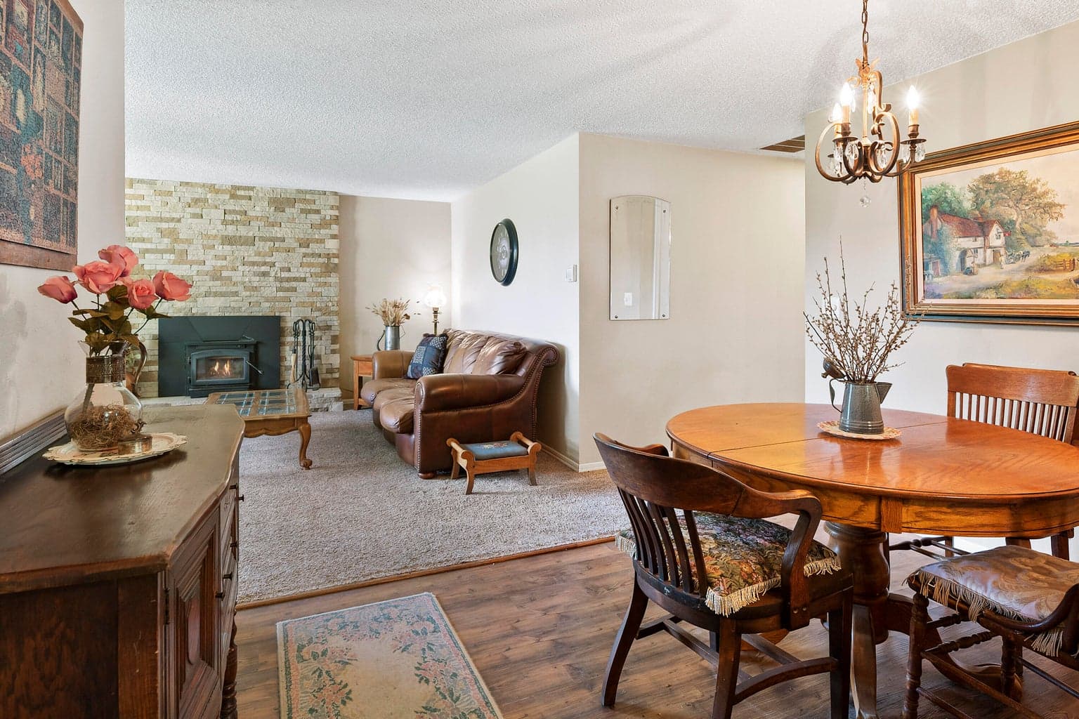 Photo of 3992 NW Xavier Avenue 4 of 16