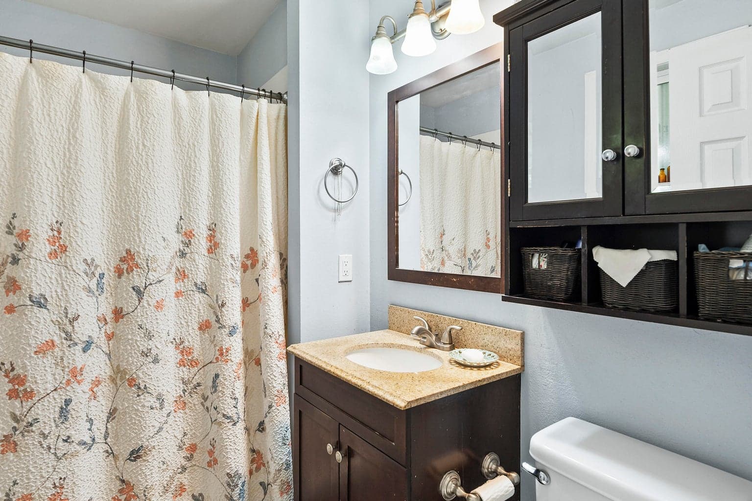 Photo of 3992 NW Xavier Avenue 13 of 16