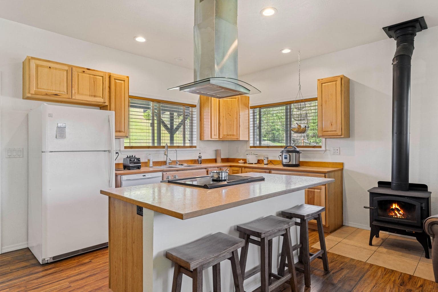 Photo of 17939 Evans Creek 4 of 62