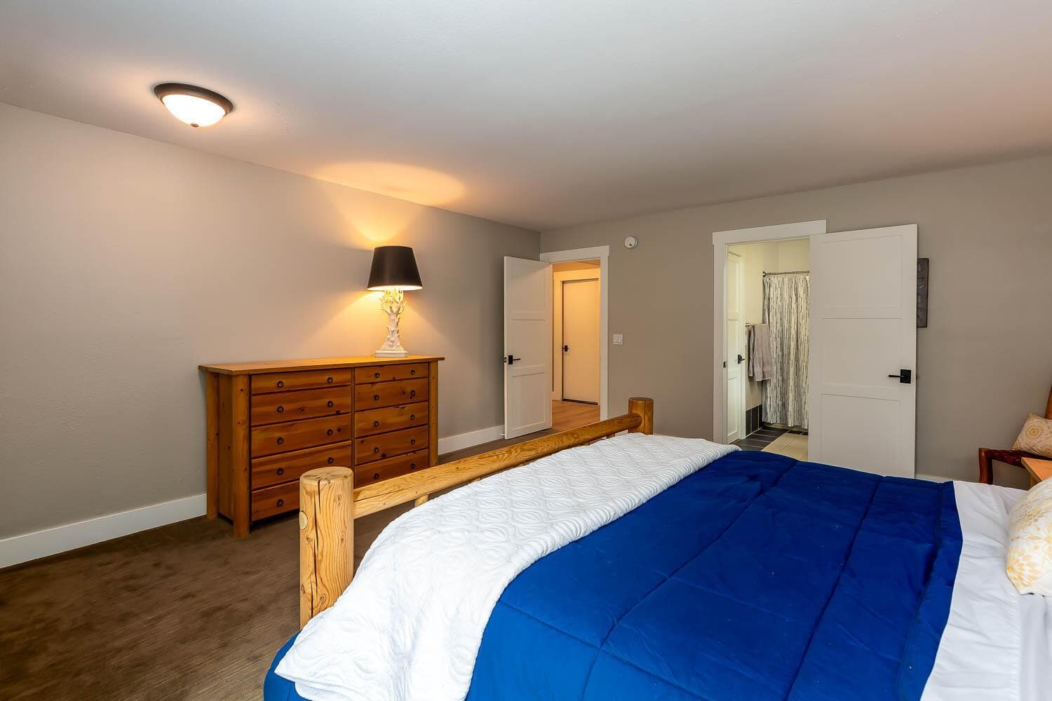 This room also has jack and jill access to the entry level bathroom