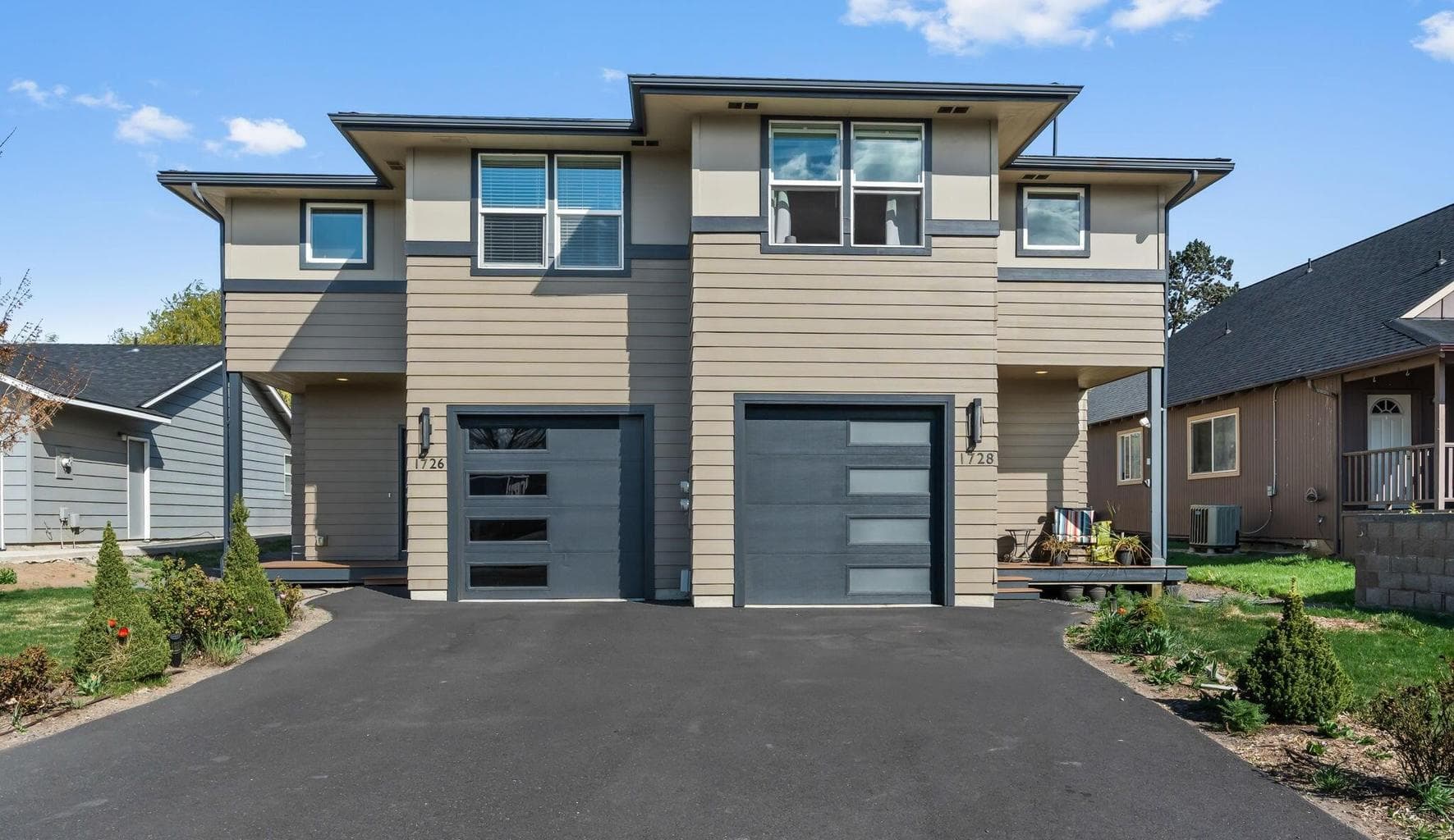 Photo of 1726 27th 1 of 31
