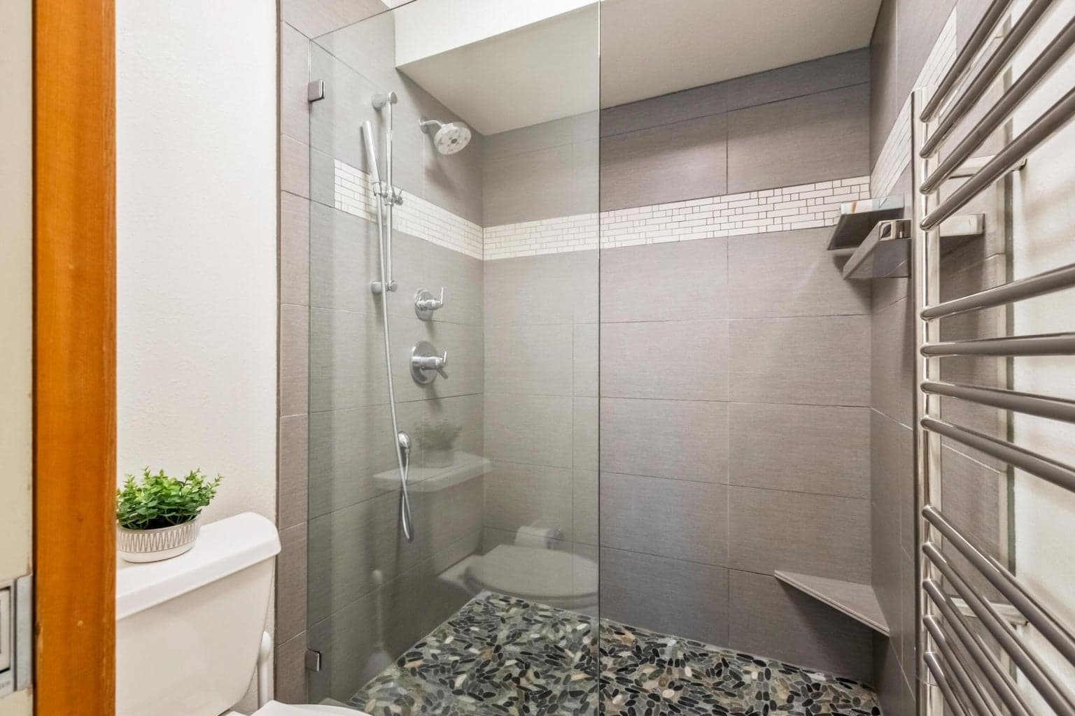 Photo of 57214 Island Road 16 of 27