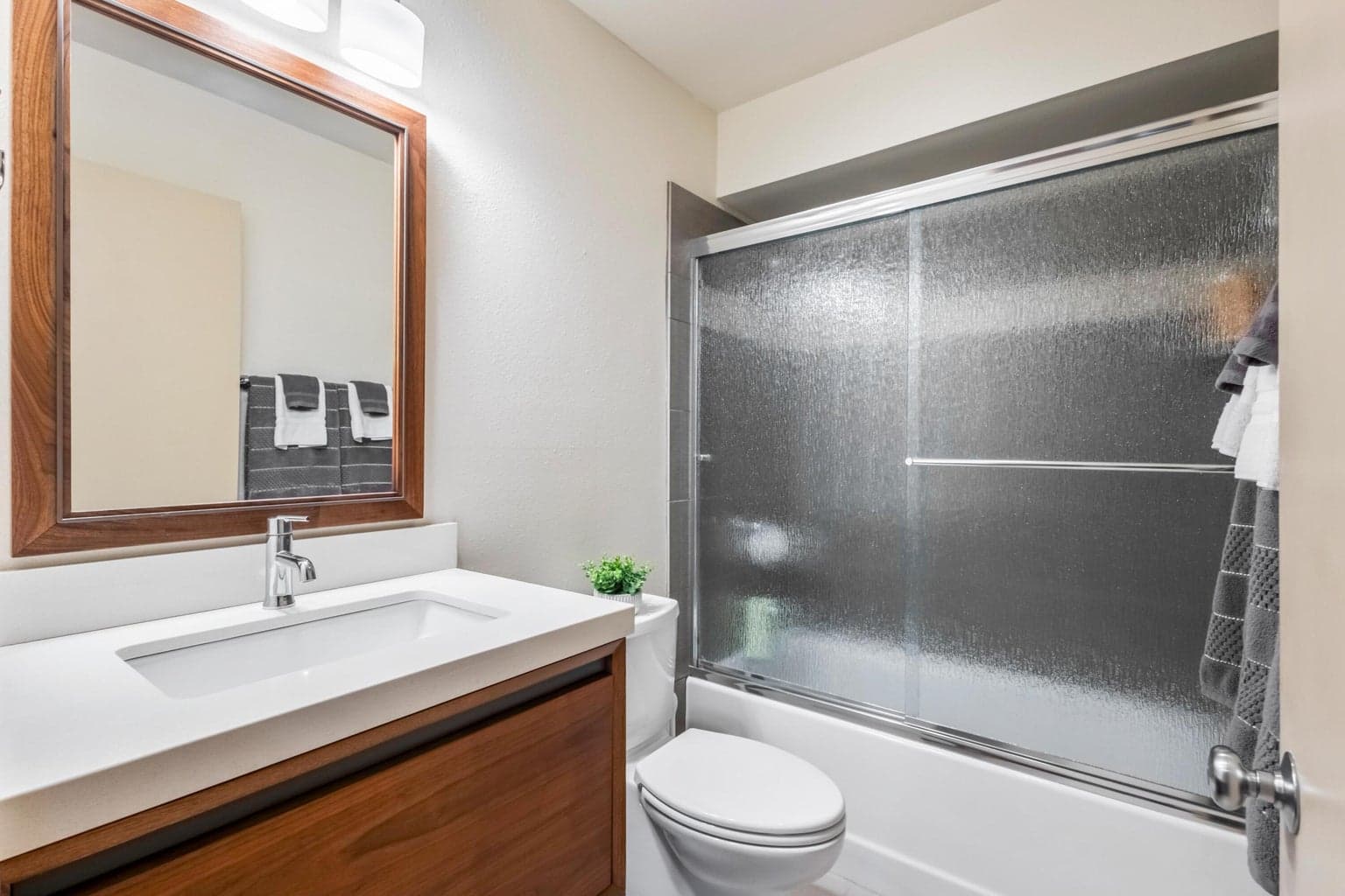 Photo of 57214 Island Road 19 of 27