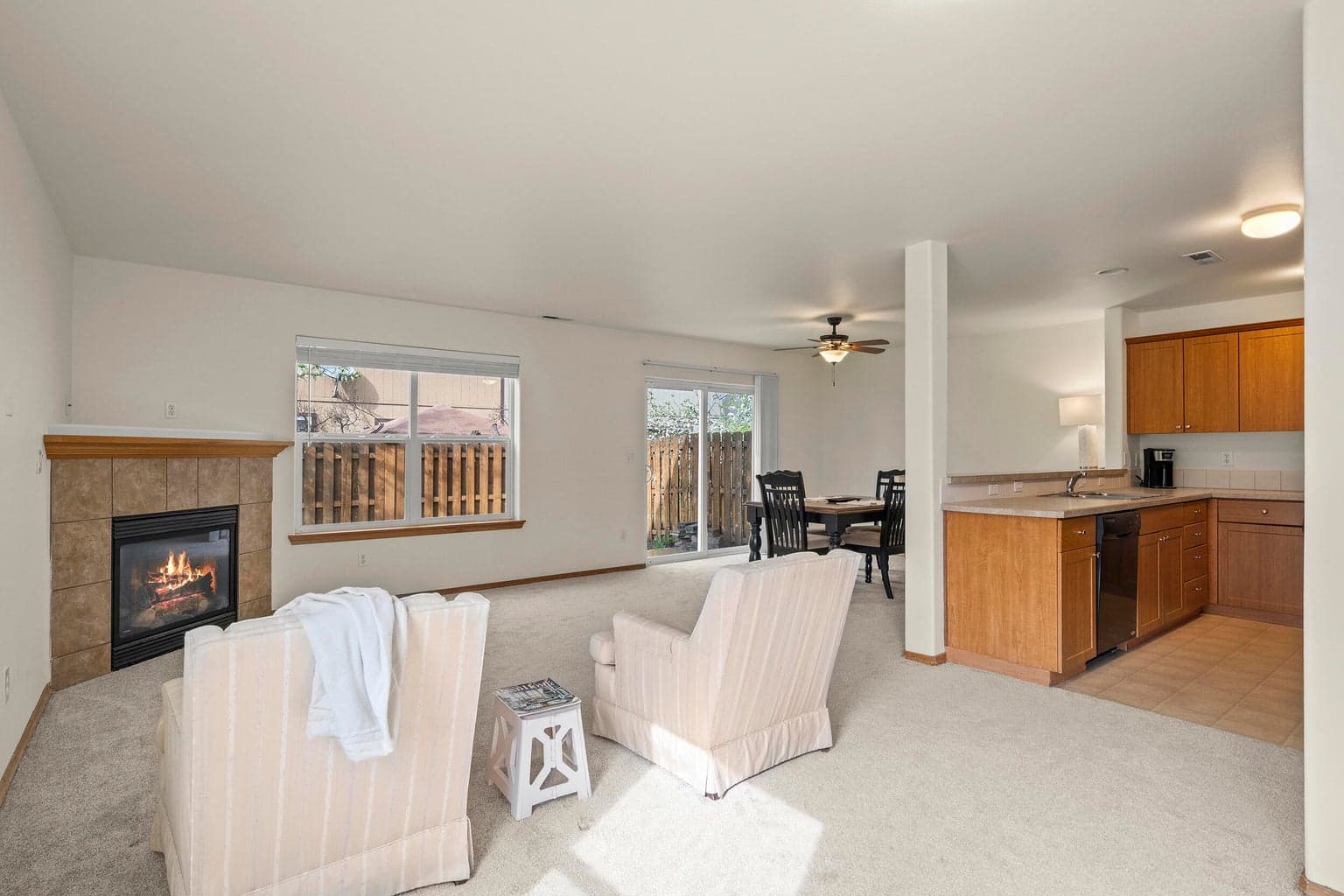 Photo of 2813 SW Indian Circle 10 of 26