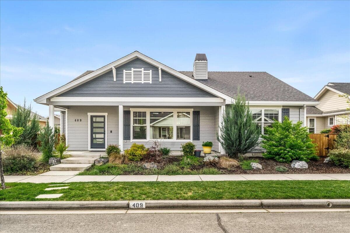 409 Castle Rock