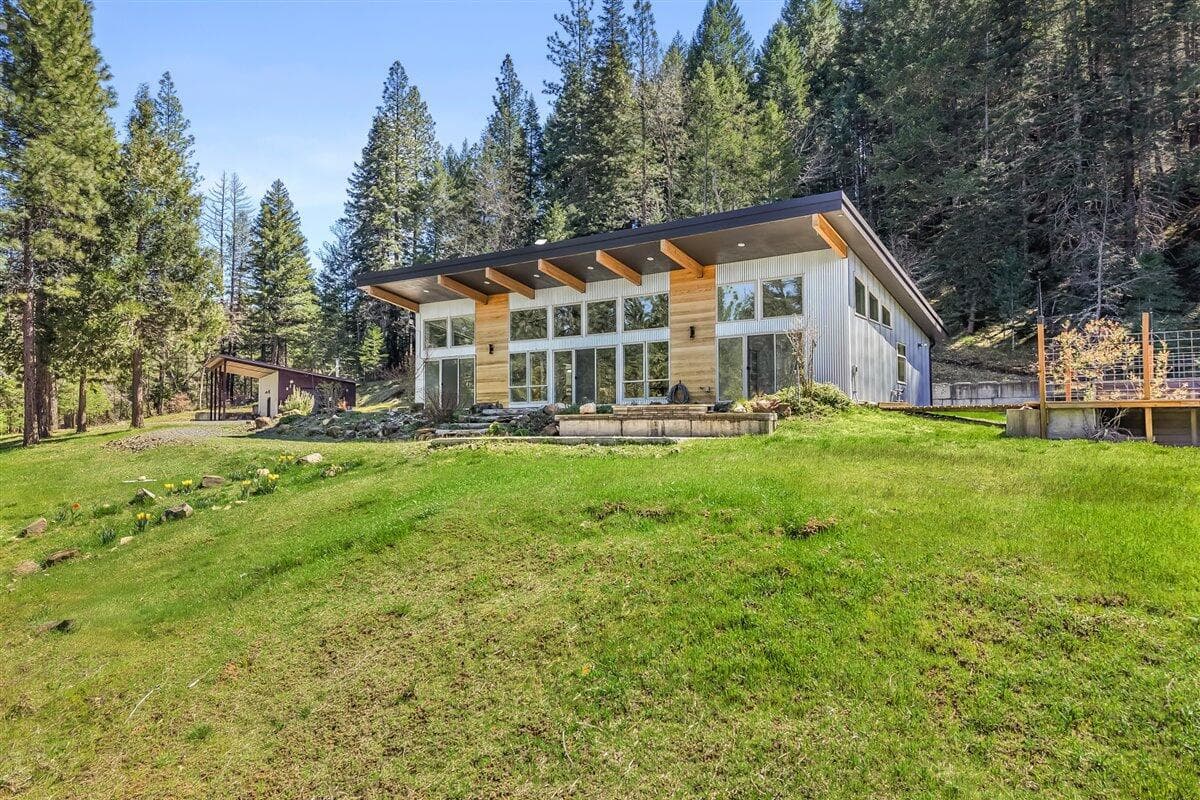 24100 Evans Creek