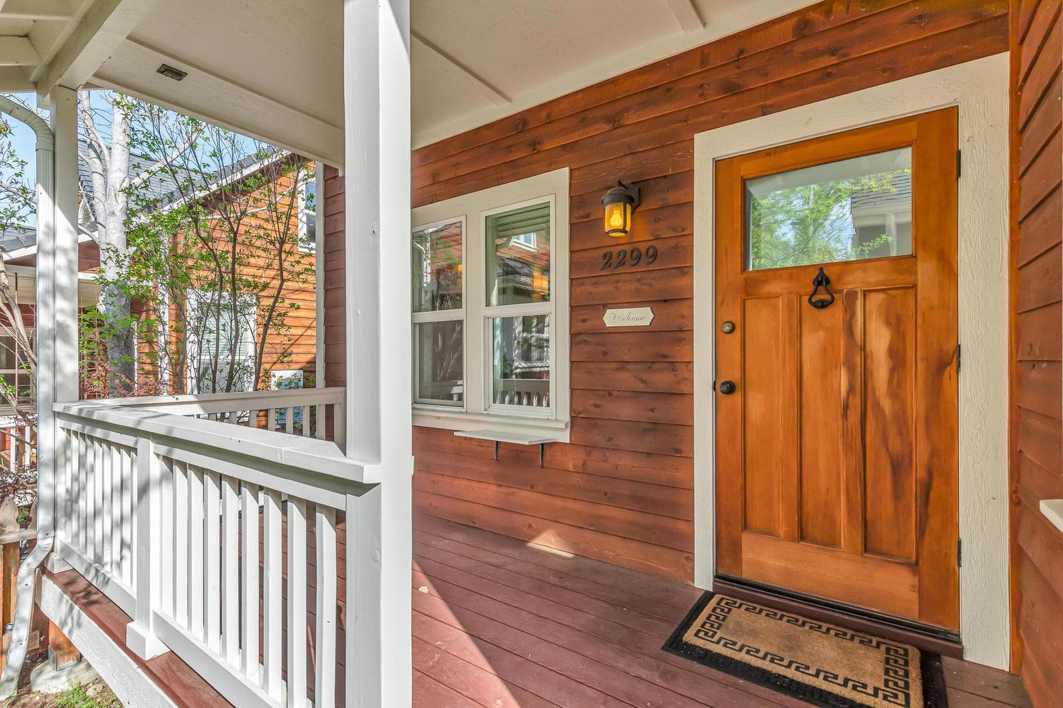 Photo of 2299 Siskiyou 3 of 29