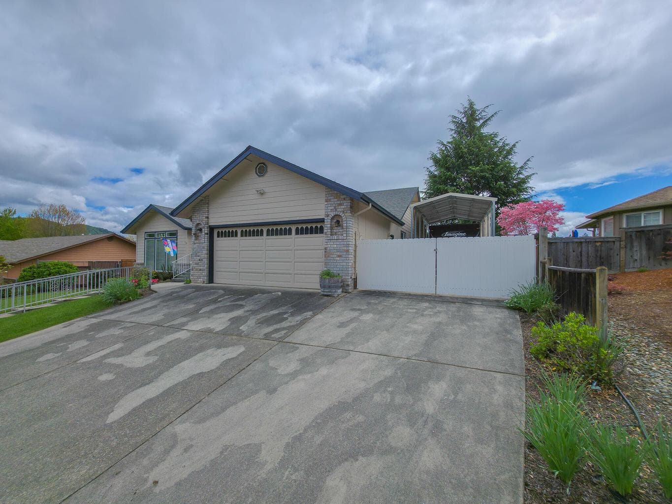 garage and RV parking