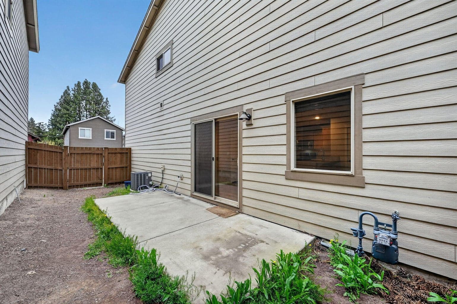 Photo of 20252 Badger Road 32 of 36