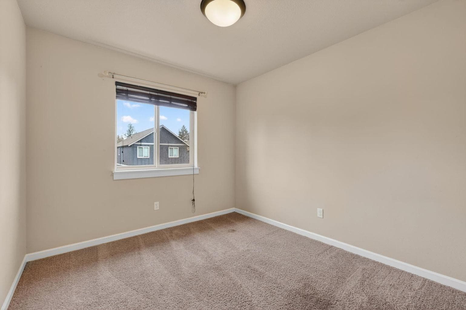 Photo of 20252 Badger Road 24 of 36