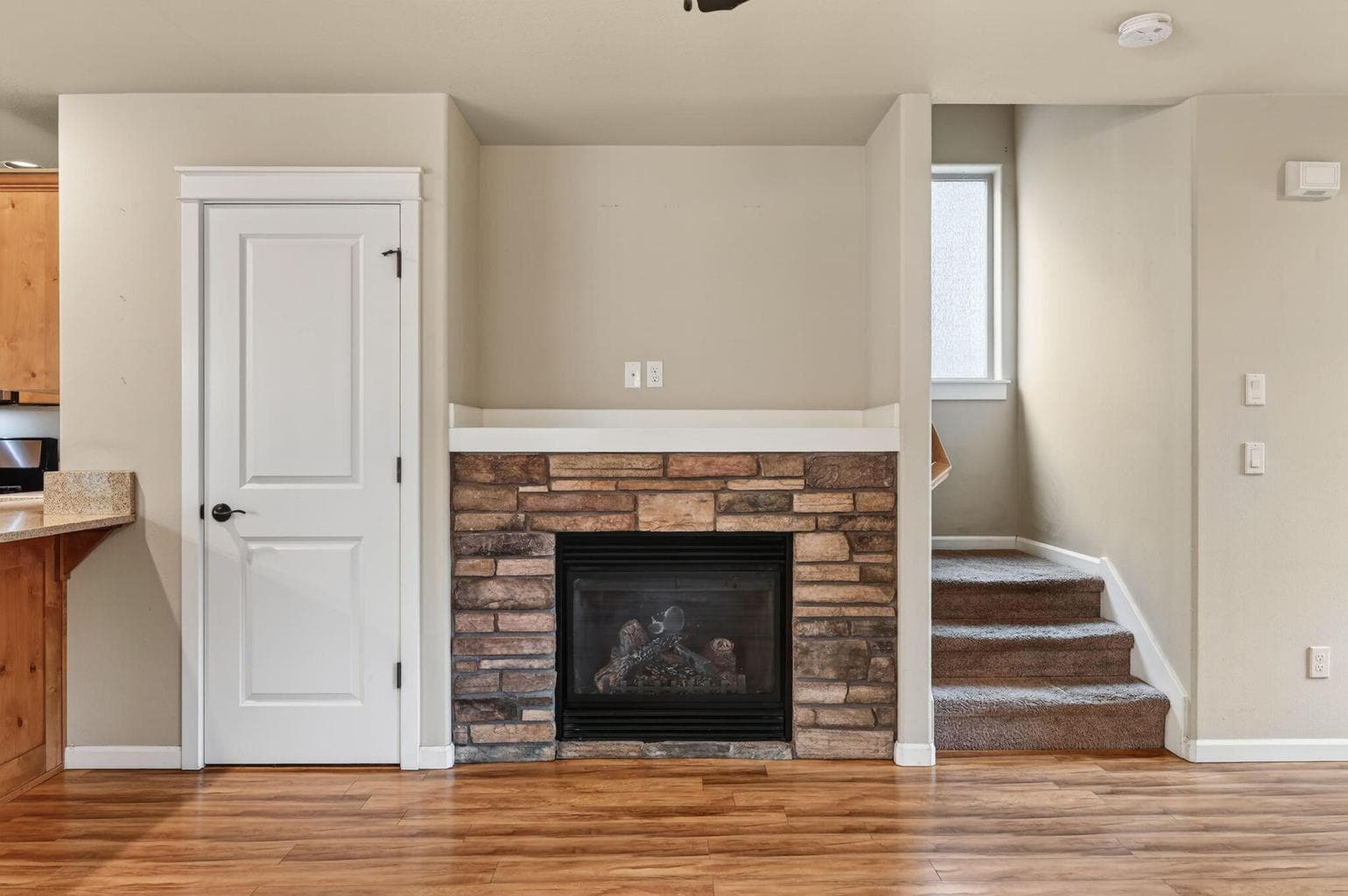 Photo of 20252 Badger Road 10 of 36