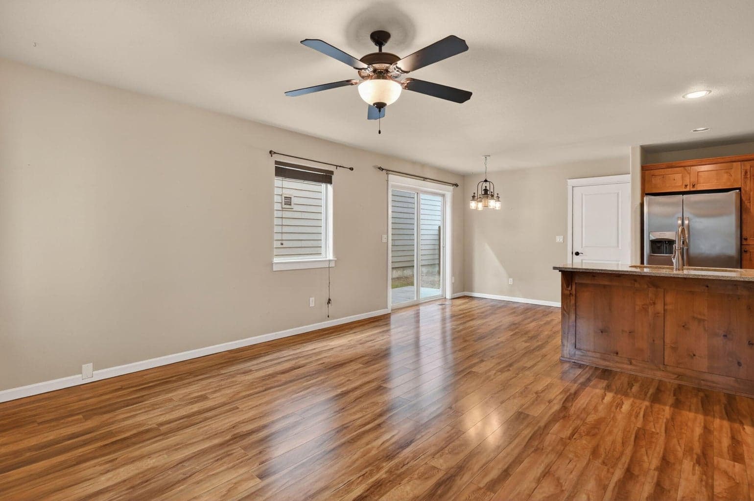Photo of 20252 Badger Road 7 of 36