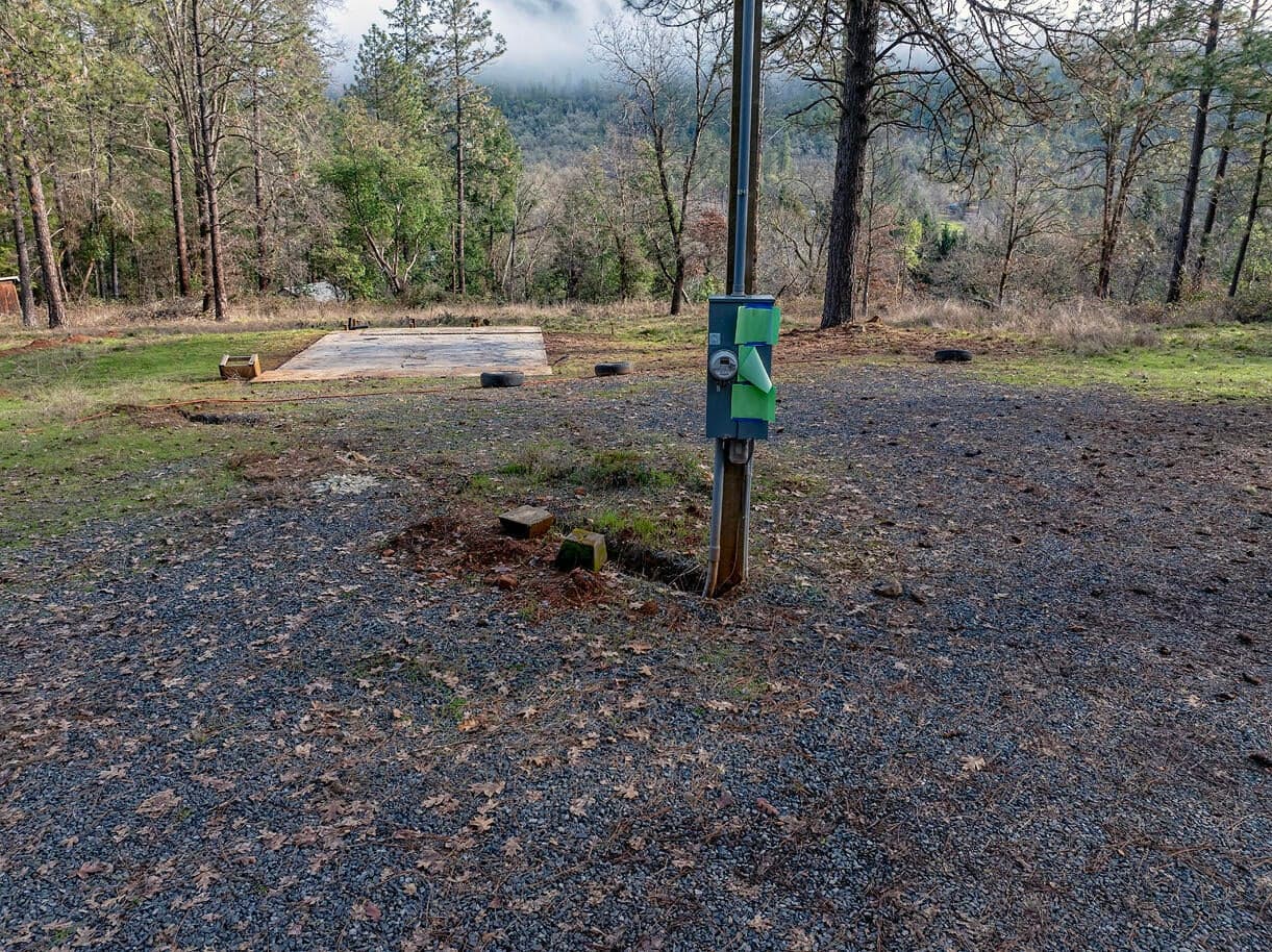 Photo of 1329 Evans Creek 4 of 23