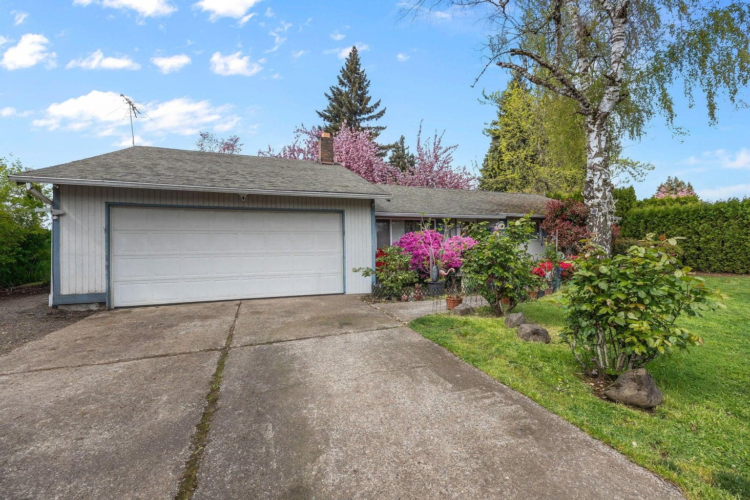 Photo of 230 8th 4 of 38