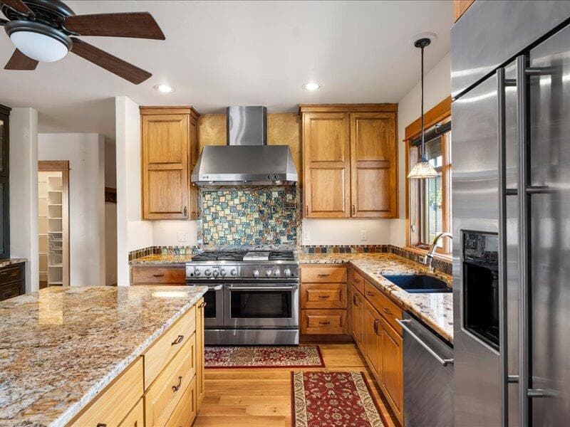 Photo of 10811 Ironstone Court 24 of 64