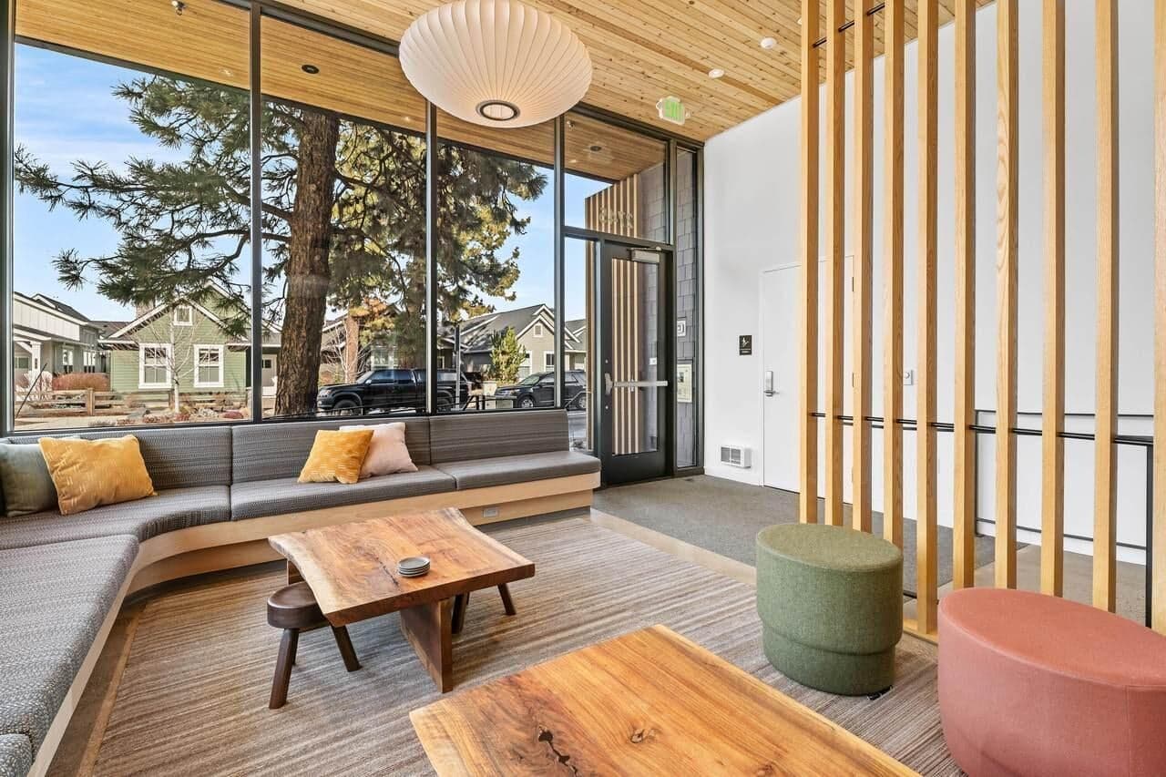Photo of 2745 NW Ordway Avenue 7 of 24