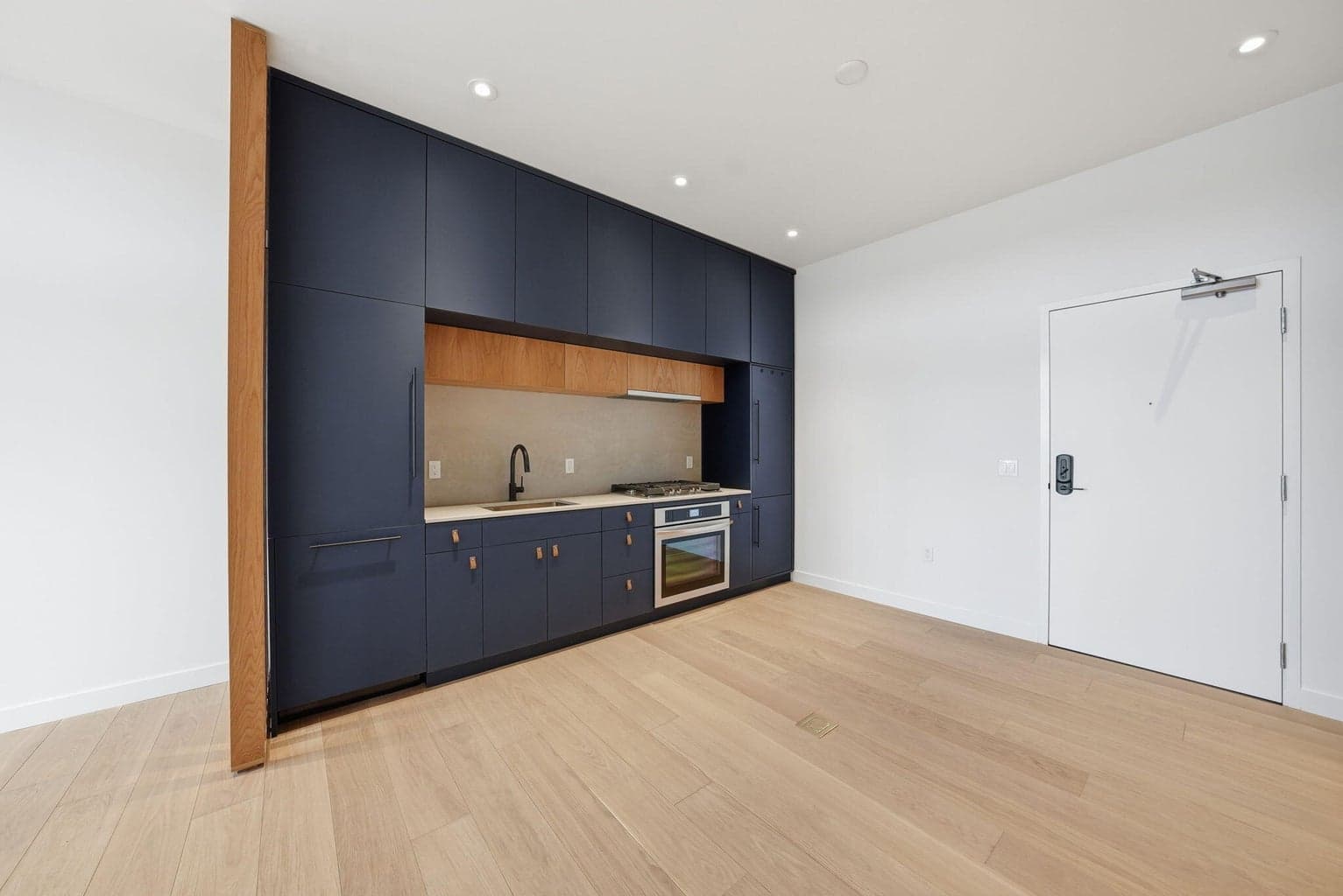 Photo of 2745 NW Ordway Avenue 12 of 24